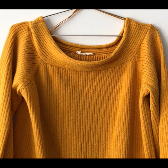 Moth by Anthropologie Off Shoulder Dancer Sweater! - Picture 4 of 11